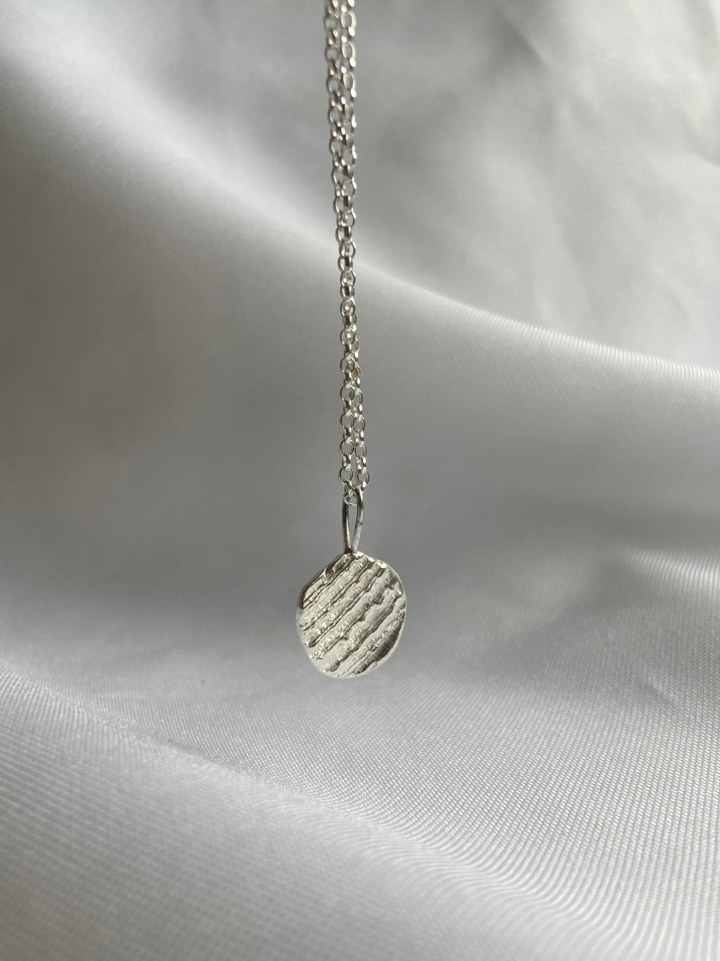 Shell Textured Necklace
