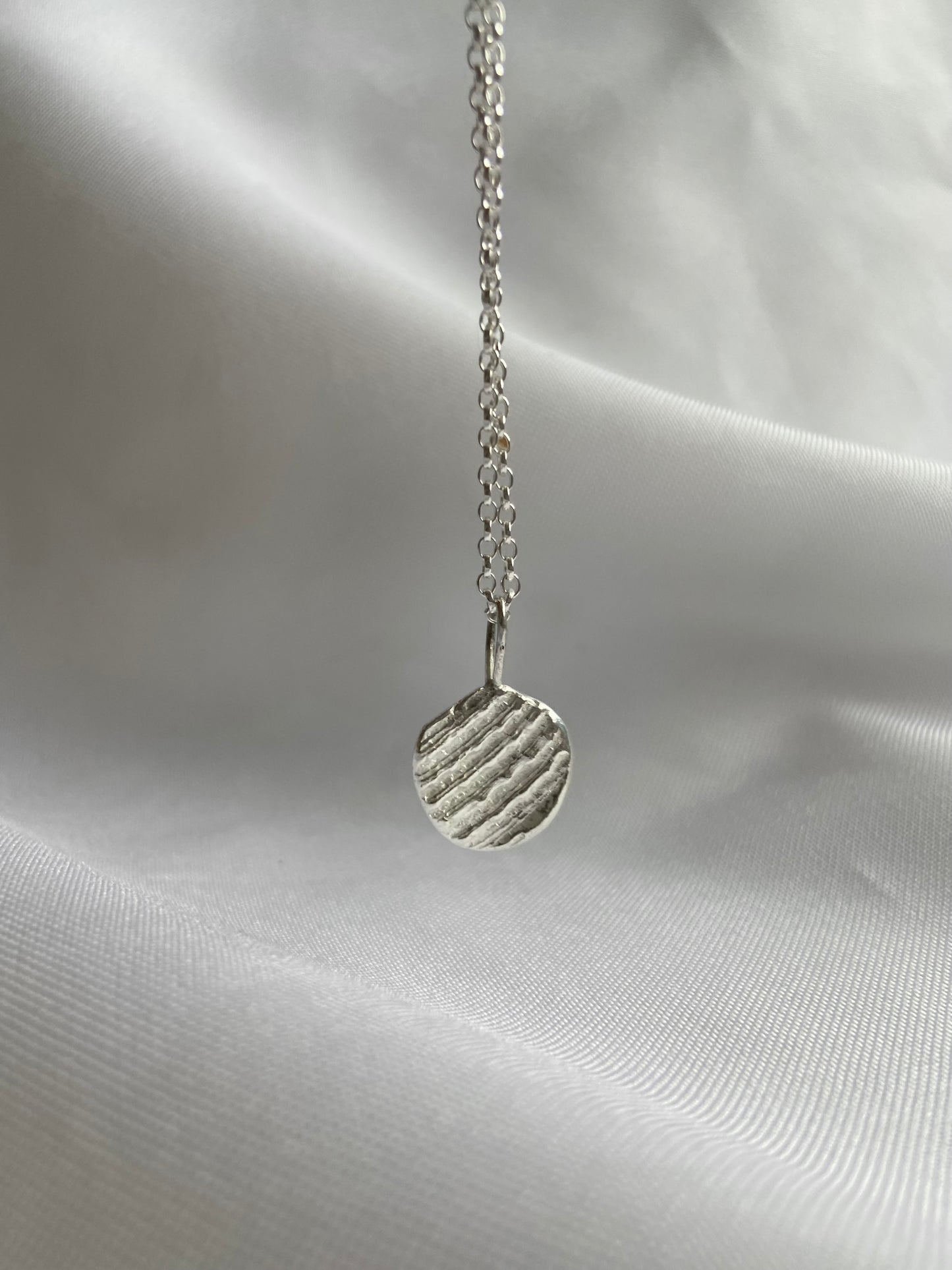 Shell Textured Necklace