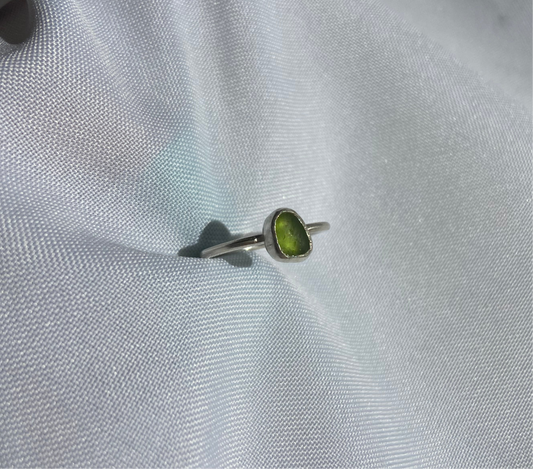 Grass Green Sea-glass Ring